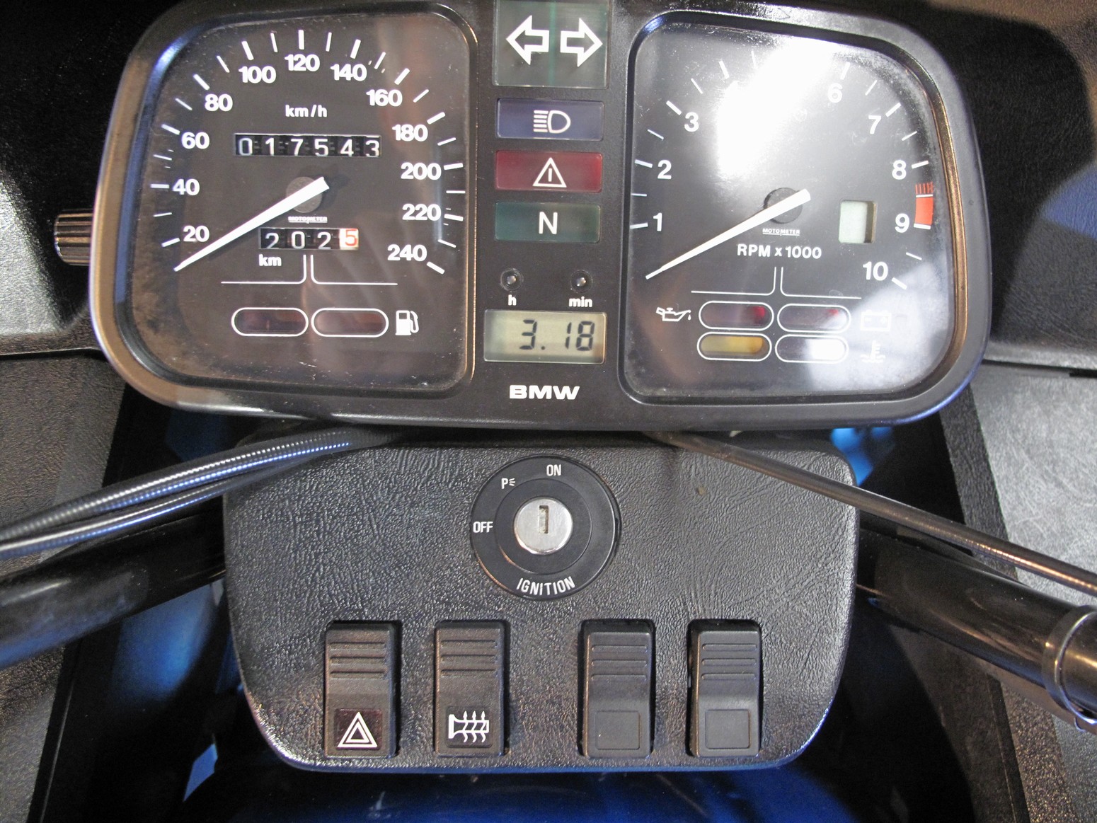 BMW - K75RT Net binnen!!