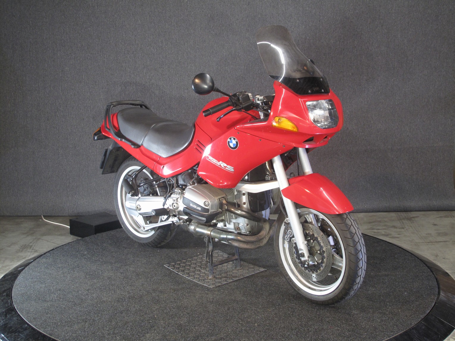 BMW - R1100RS Leuke R1100S met mogel