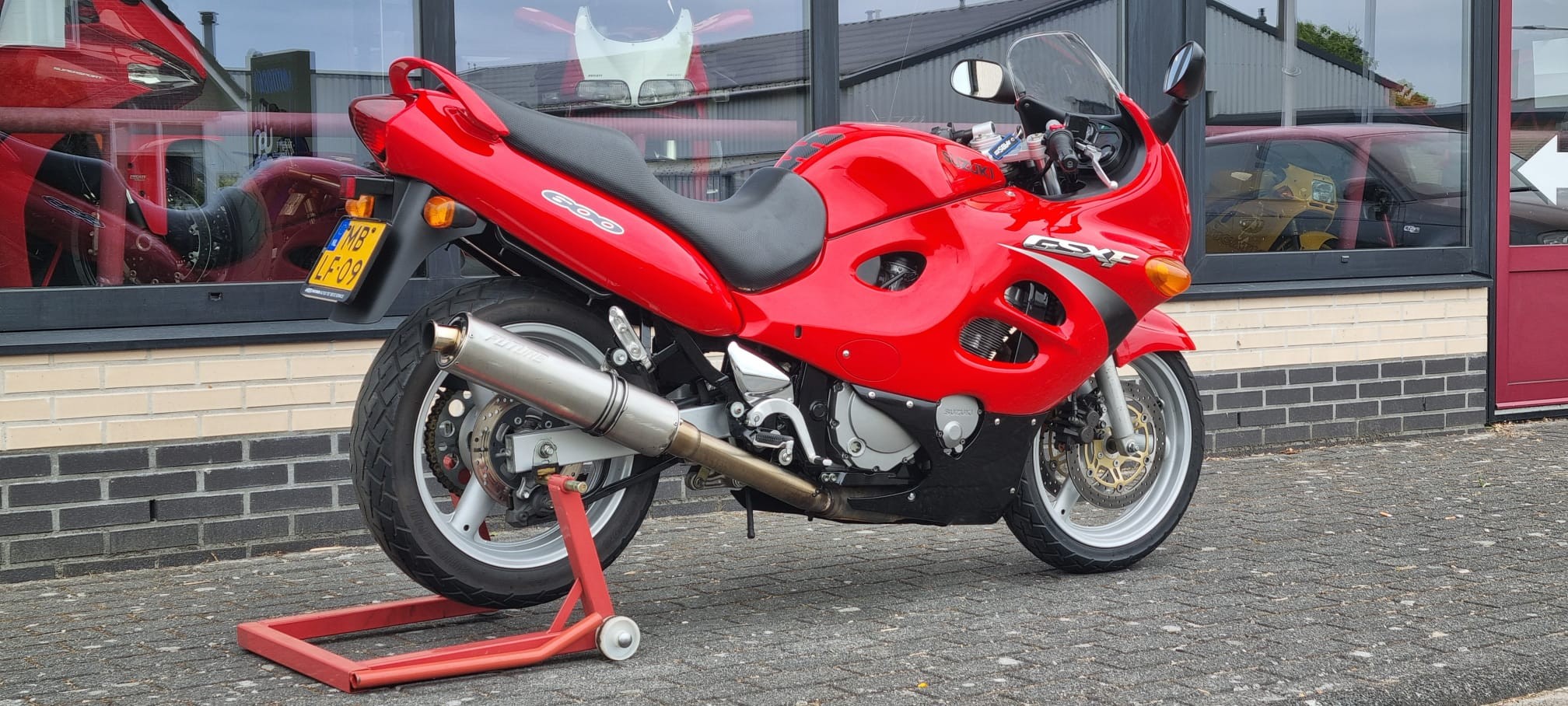 SUZUKI - GSX 600 F GSX600F