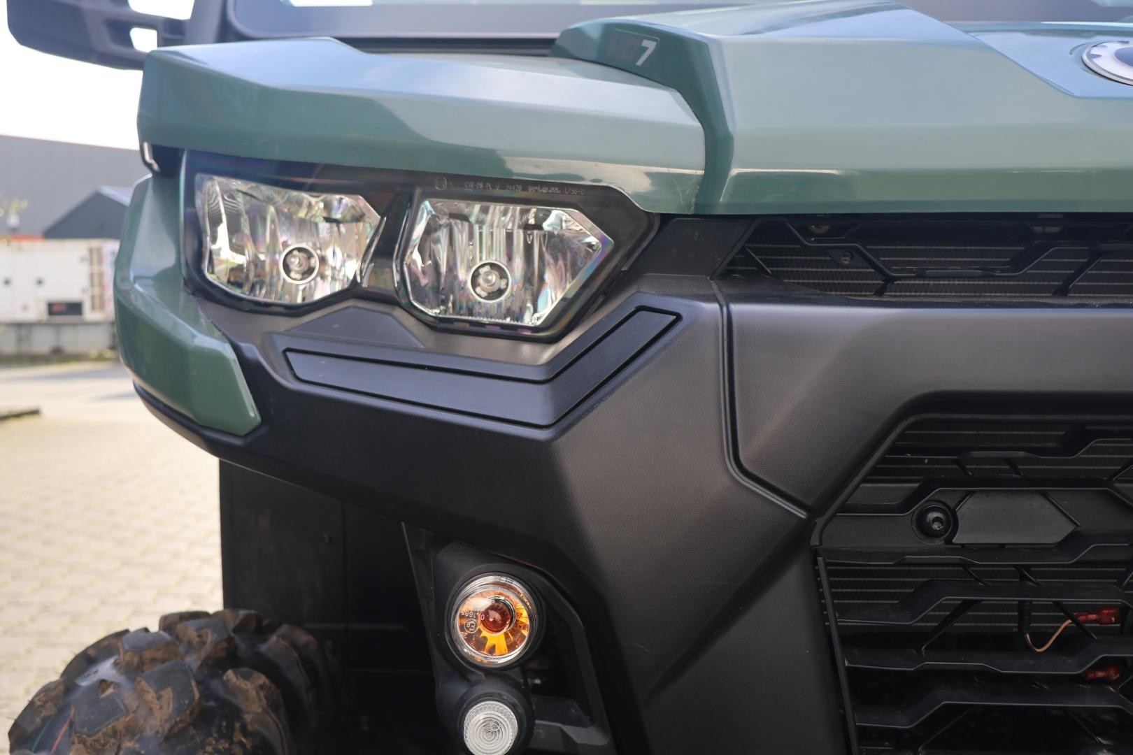 CAN-AM - Traxter HD7 DEMO SSV Traxter m