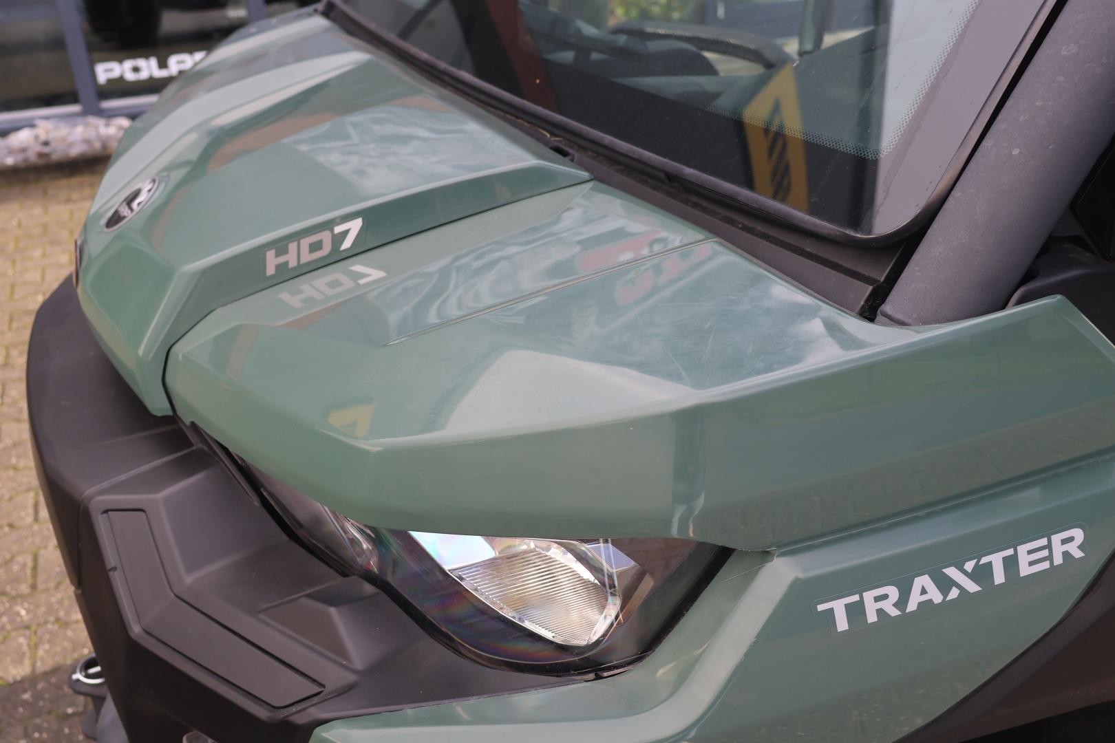 CAN-AM - Traxter HD7 DEMO SSV Traxter m