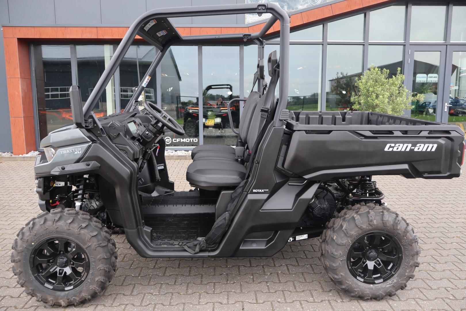 CAN-AM - Traxter XU 64 HD9 ABS Gator SS