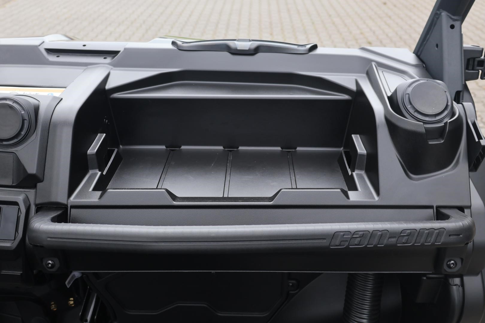 CAN-AM - Traxter XU 64 HD9 ABS Gator SS