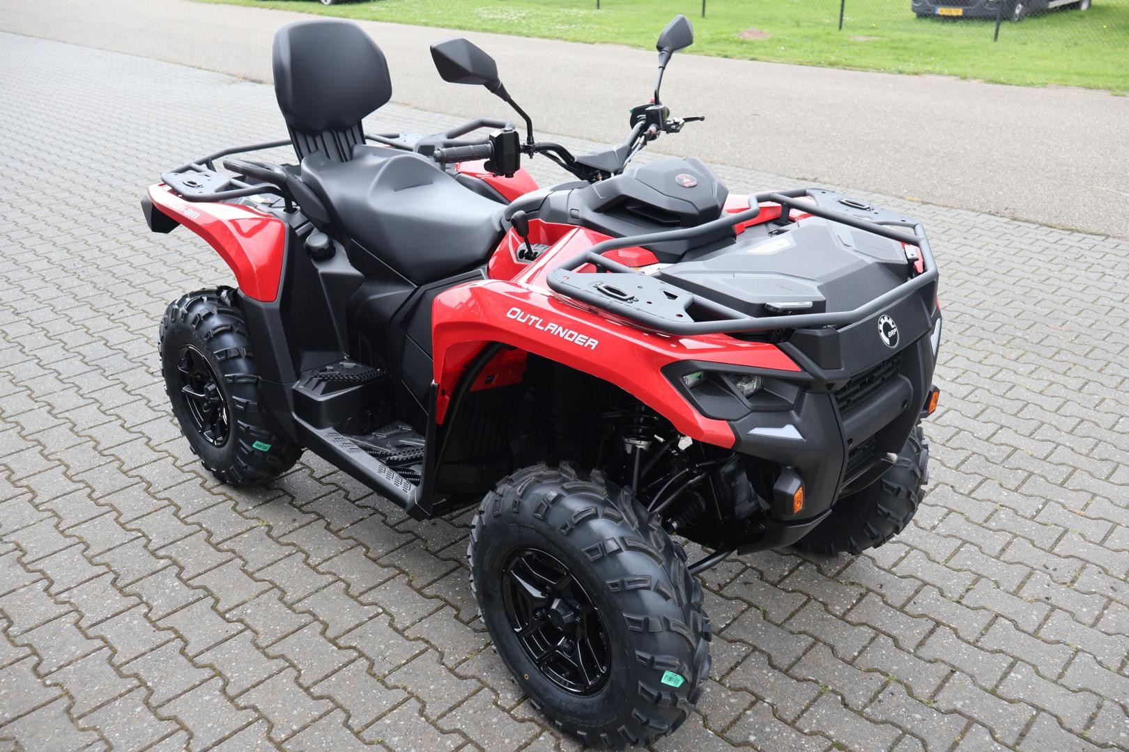 CAN-AM - Outlander MAX DPS 700 Met T ke