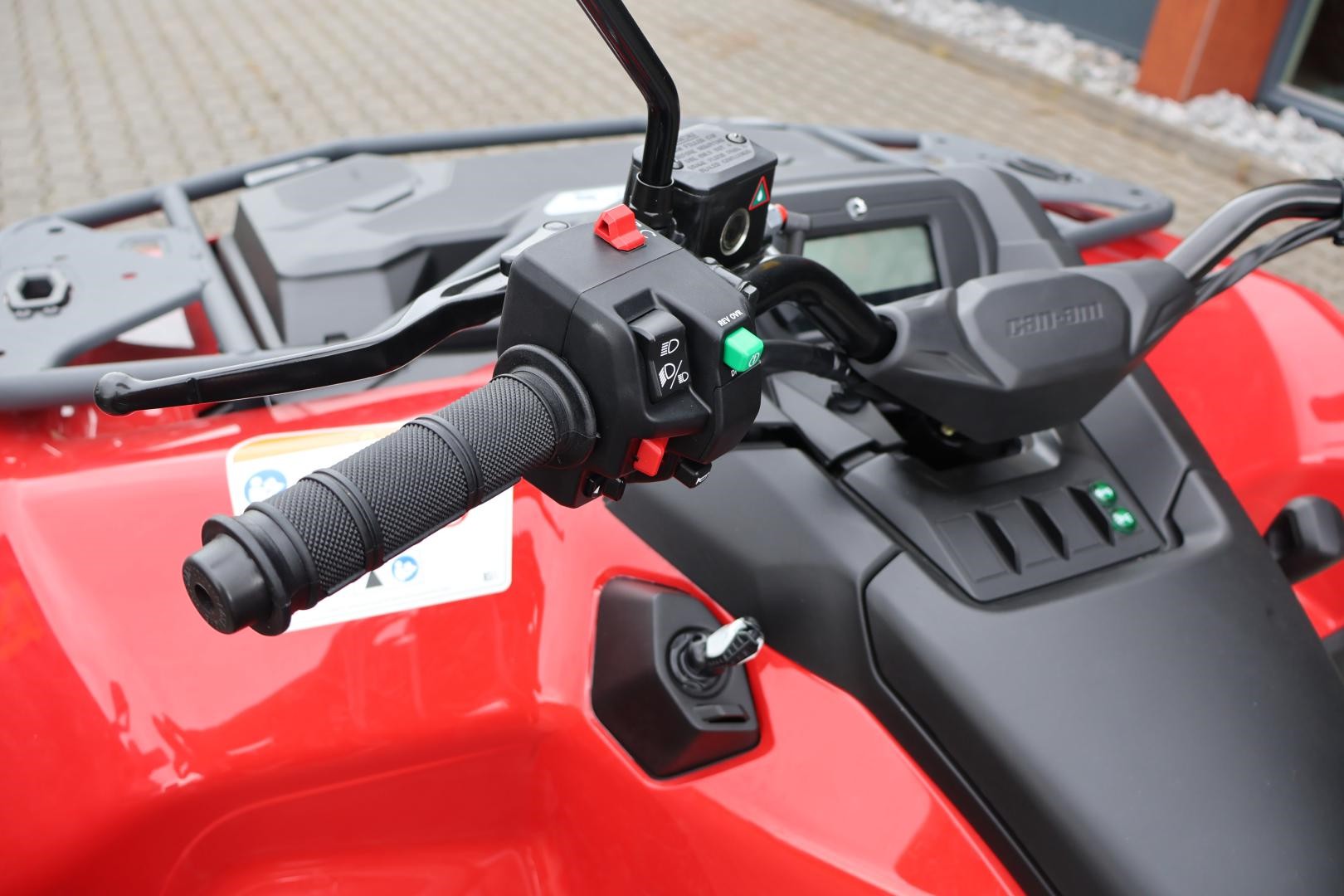CAN-AM - Outlander MAX DPS 700 Met T ke