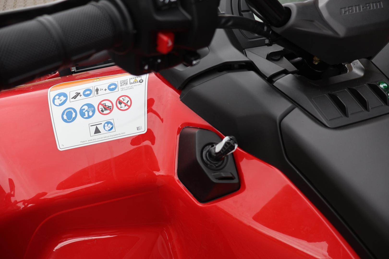 CAN-AM - Outlander MAX DPS 700 Met T ke