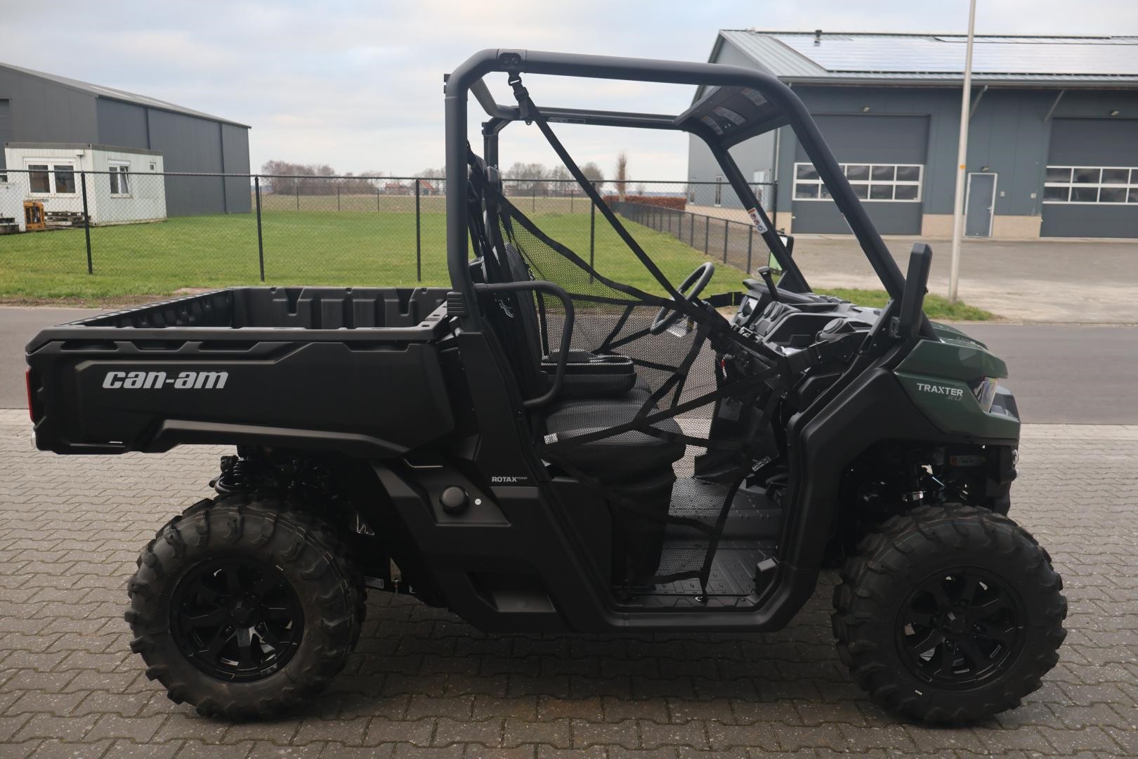 CAN-AM - TRAXTER XU 62 HD7 SSV T kentek