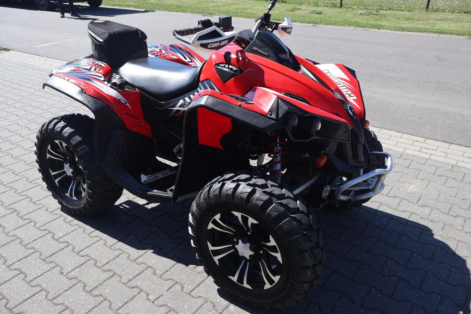 CAN-AM RENAGADE 800 R efi QUAD L7e ke