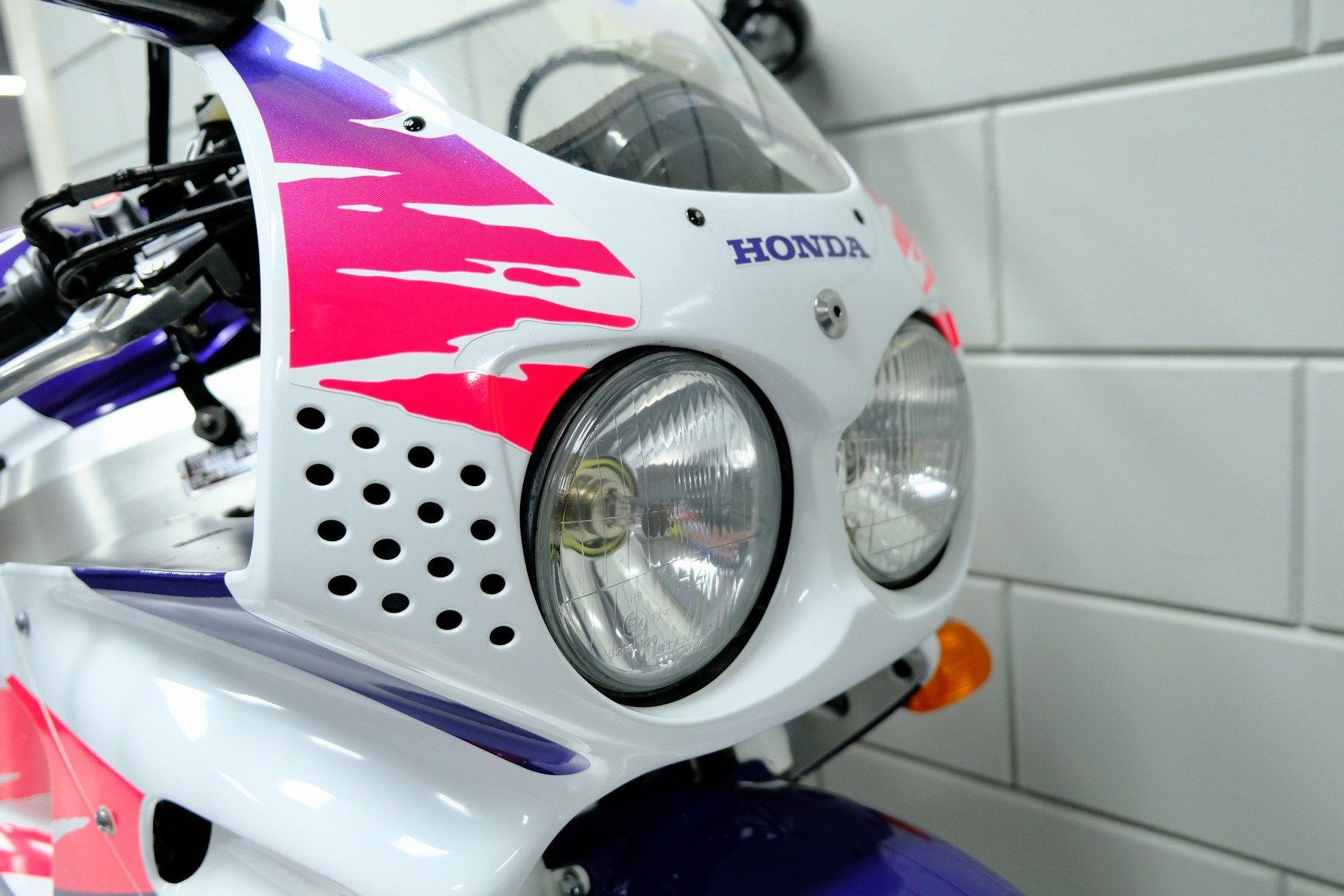 HONDA - CBR 900 RR