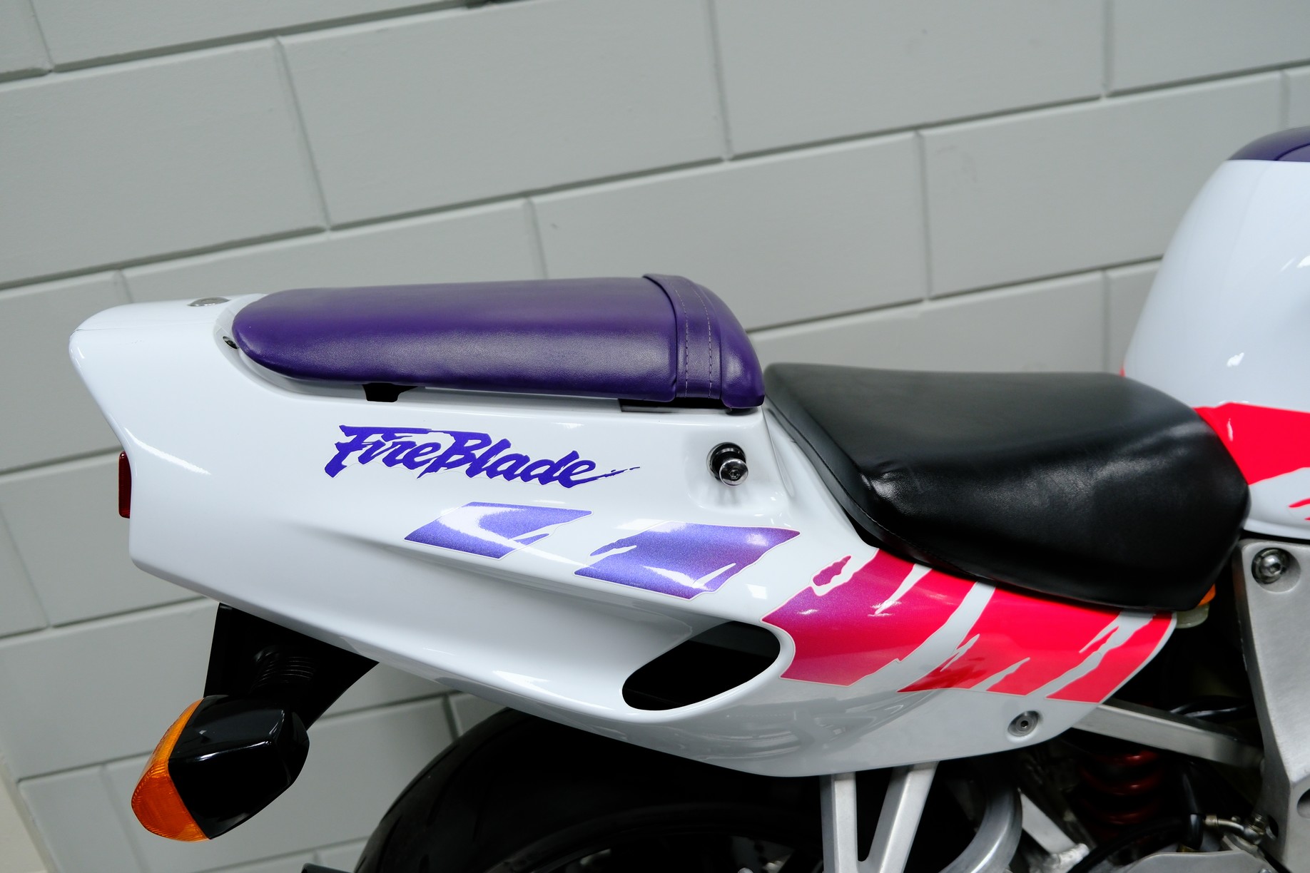 HONDA - CBR 900 RR