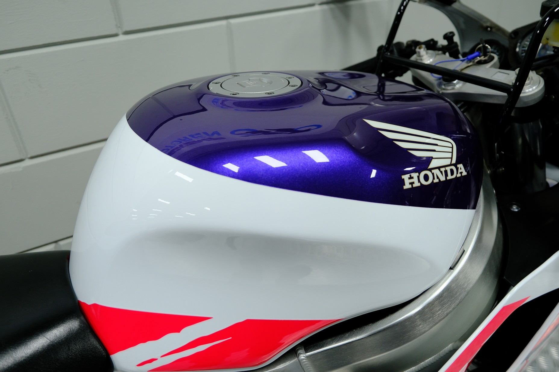 HONDA - CBR 900 RR