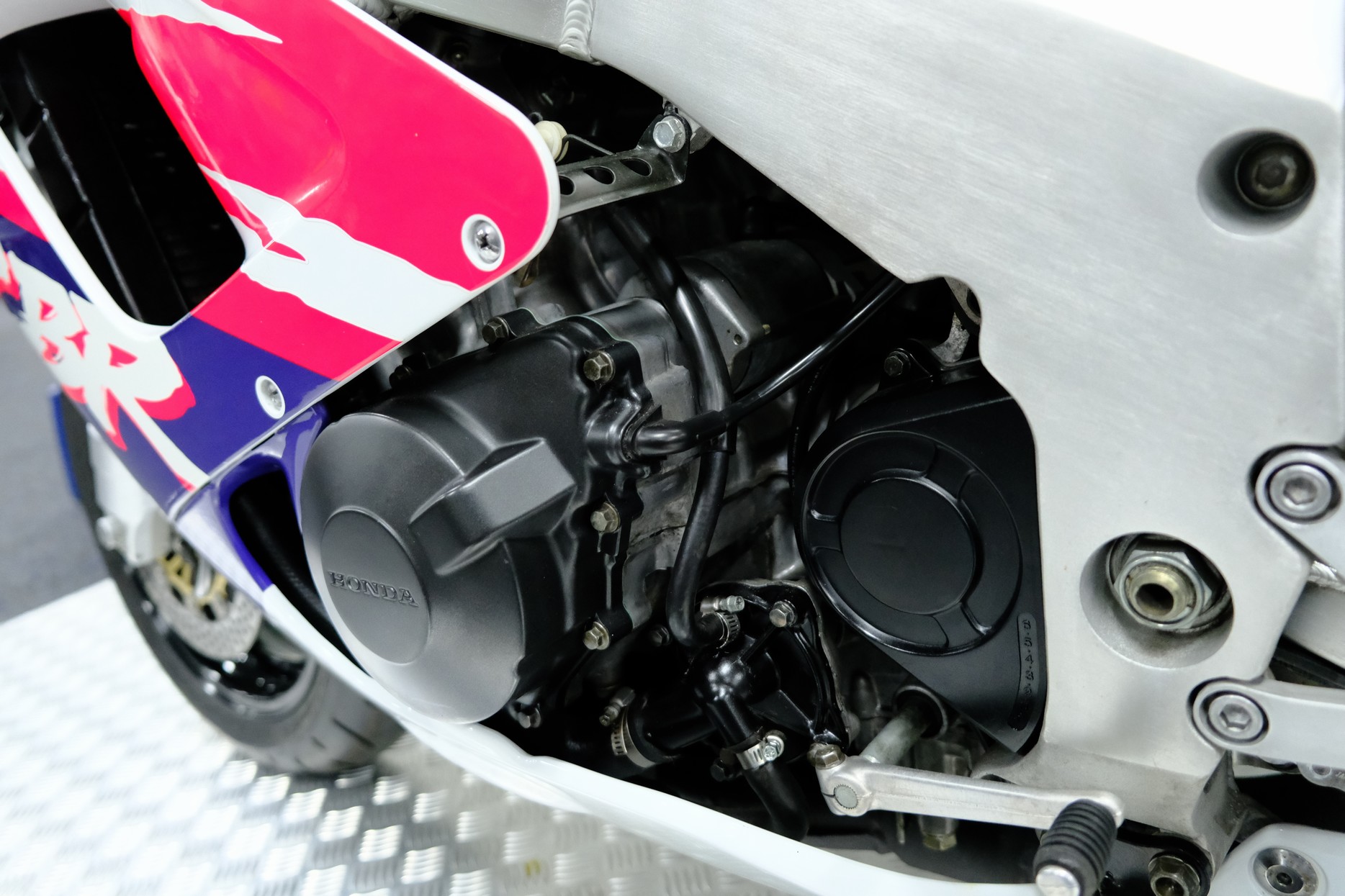 HONDA - CBR 900 RR