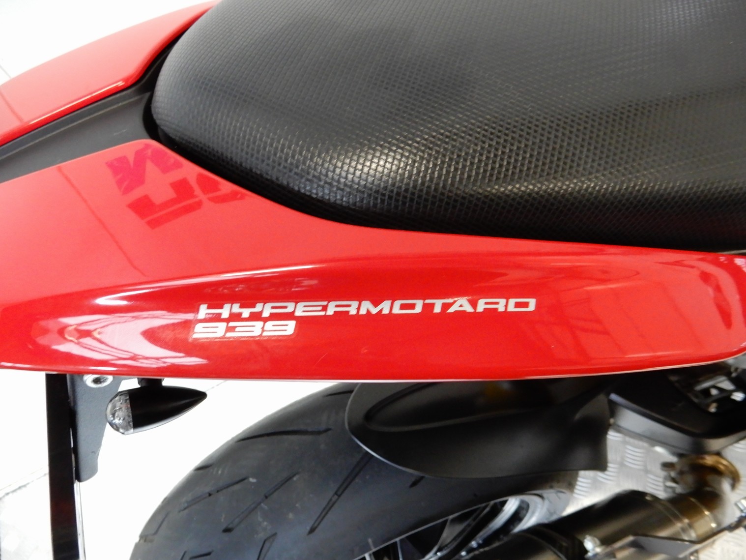 DUCATI - HYPERMOTARD 939