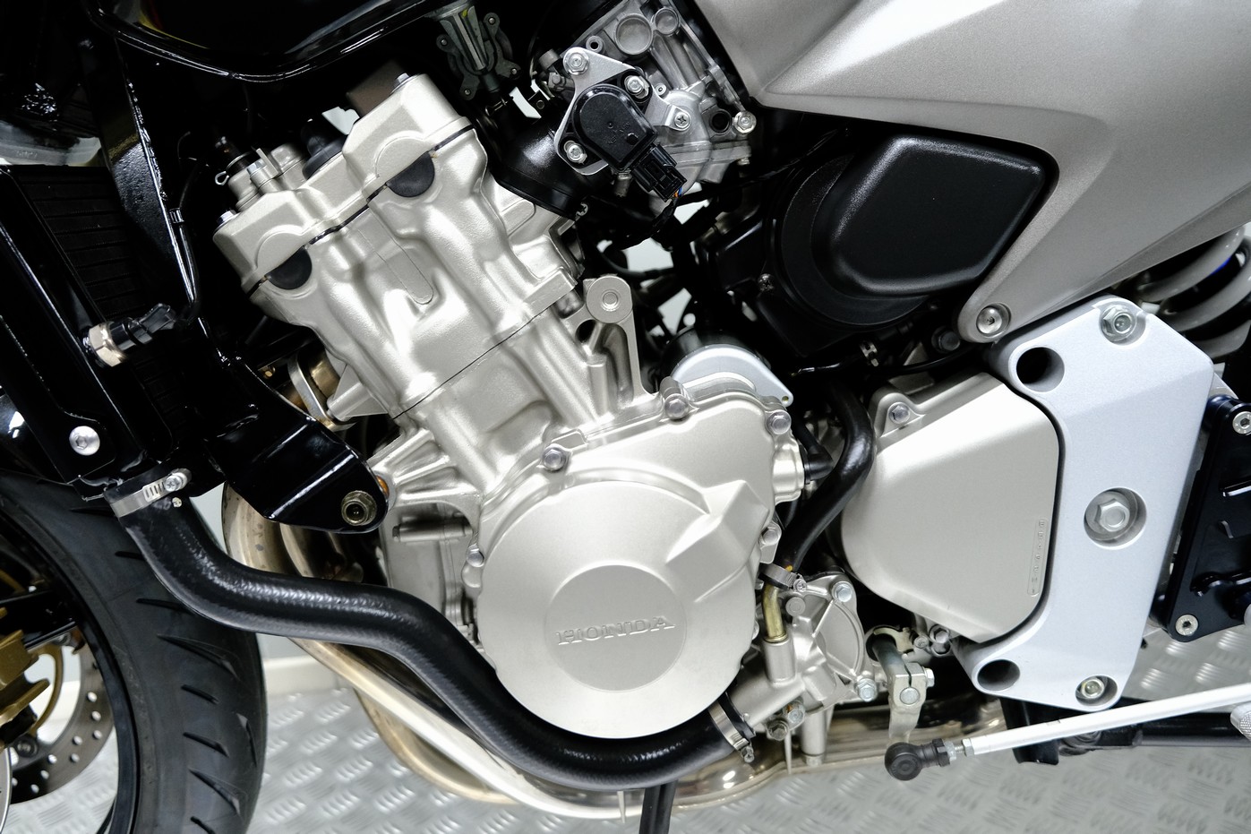 HONDA - CB 600 F