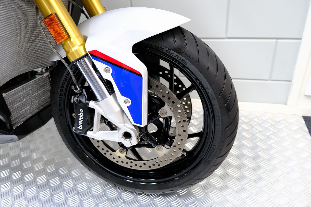 BMW - S 1000 XR