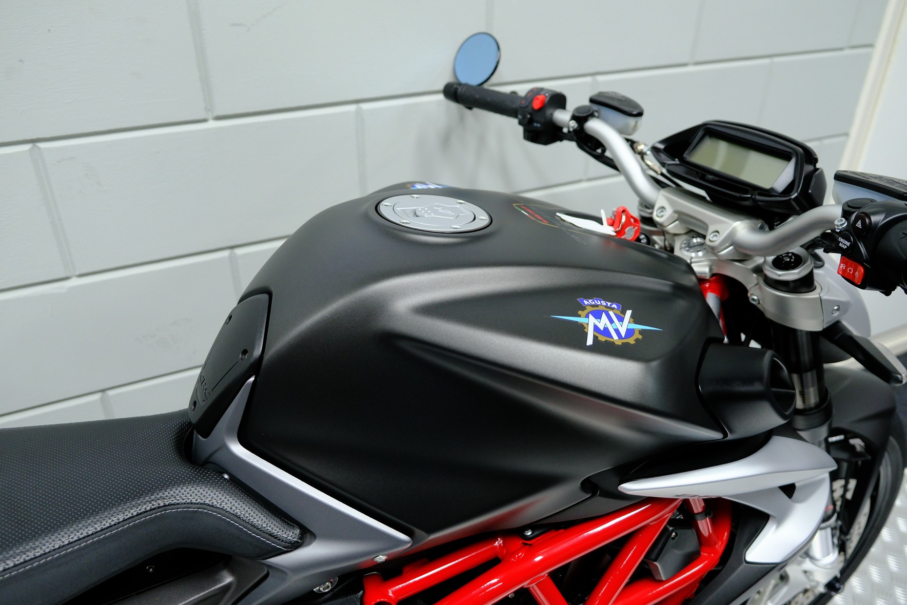 MV AGUSTA - BRUTALE 800 ROSSO