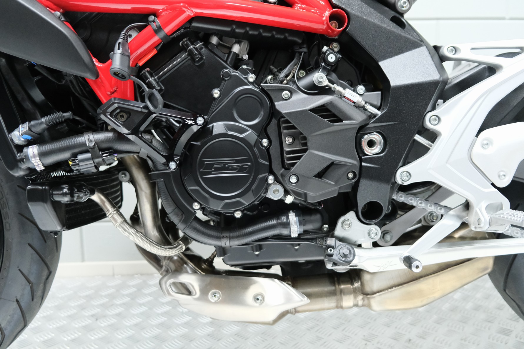 MV AGUSTA - BRUTALE 800 ROSSO