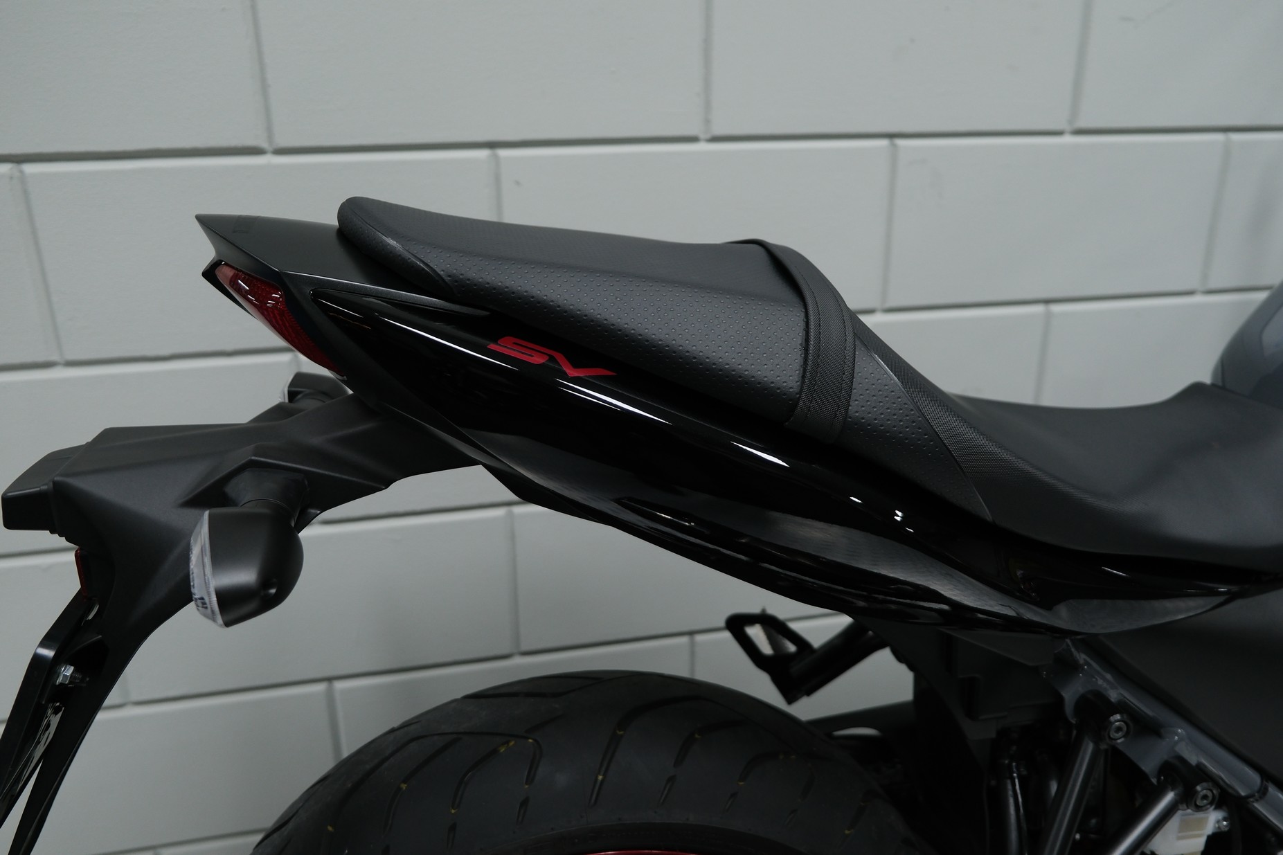SUZUKI - SV 650 A
