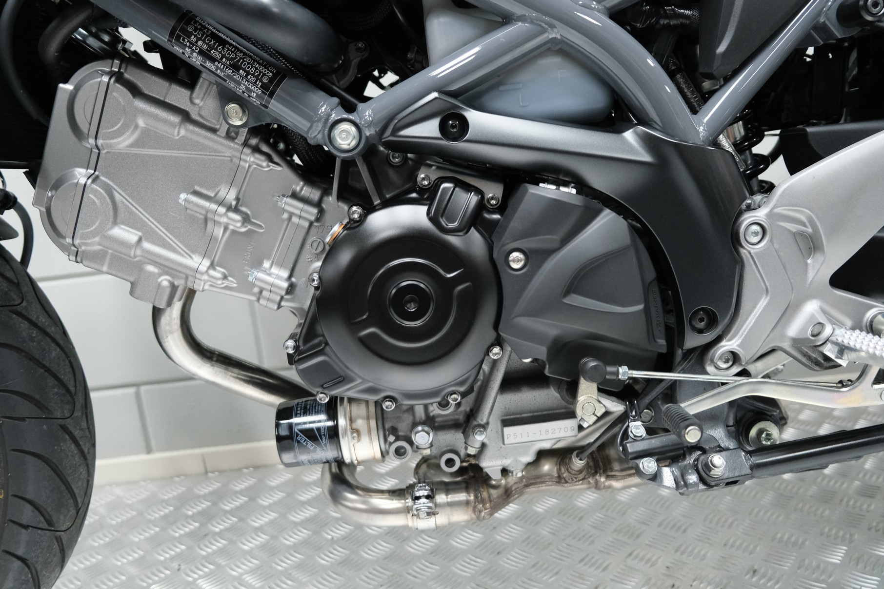SUZUKI - SV 650 A