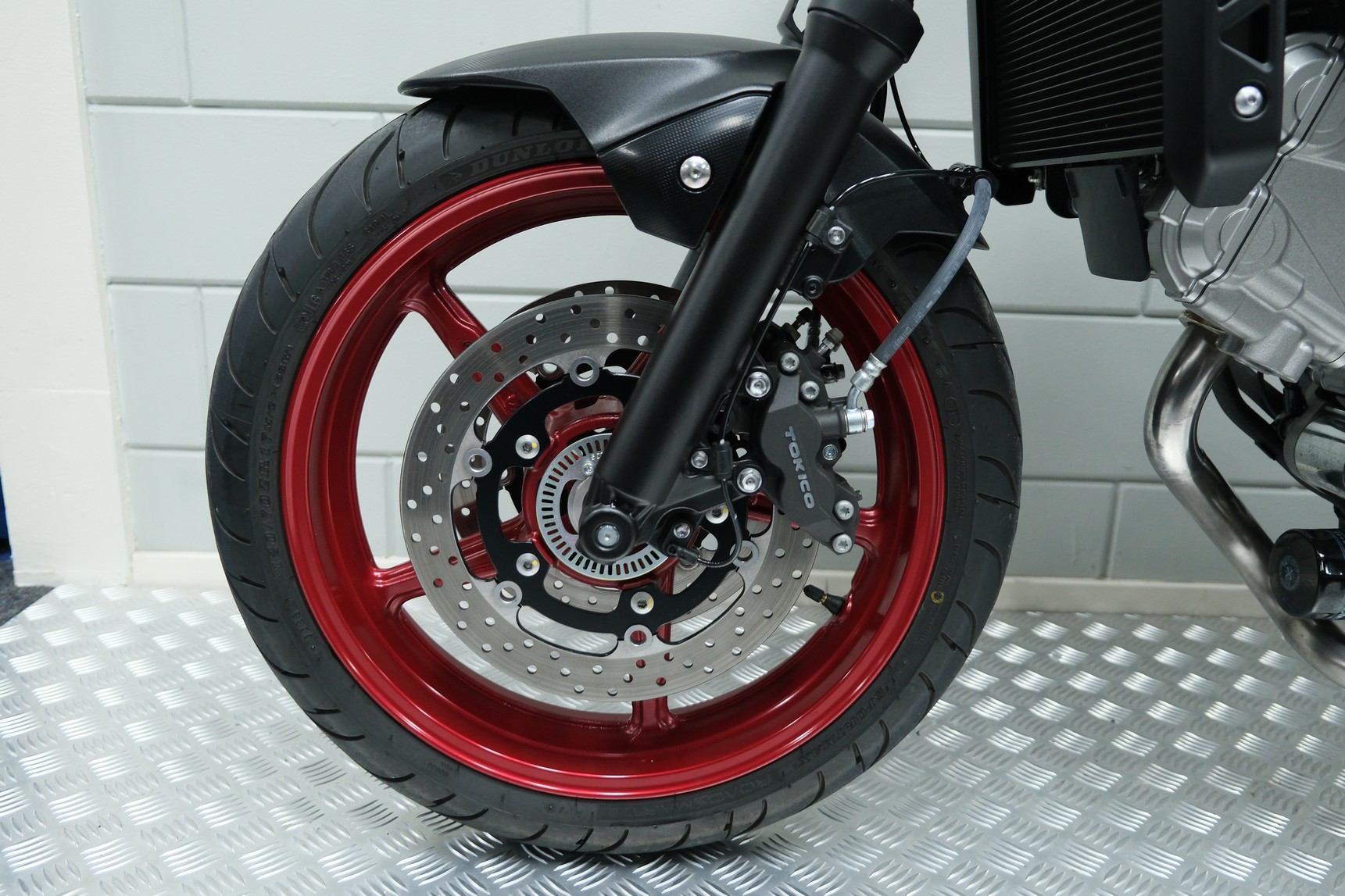 SUZUKI - SV 650 A