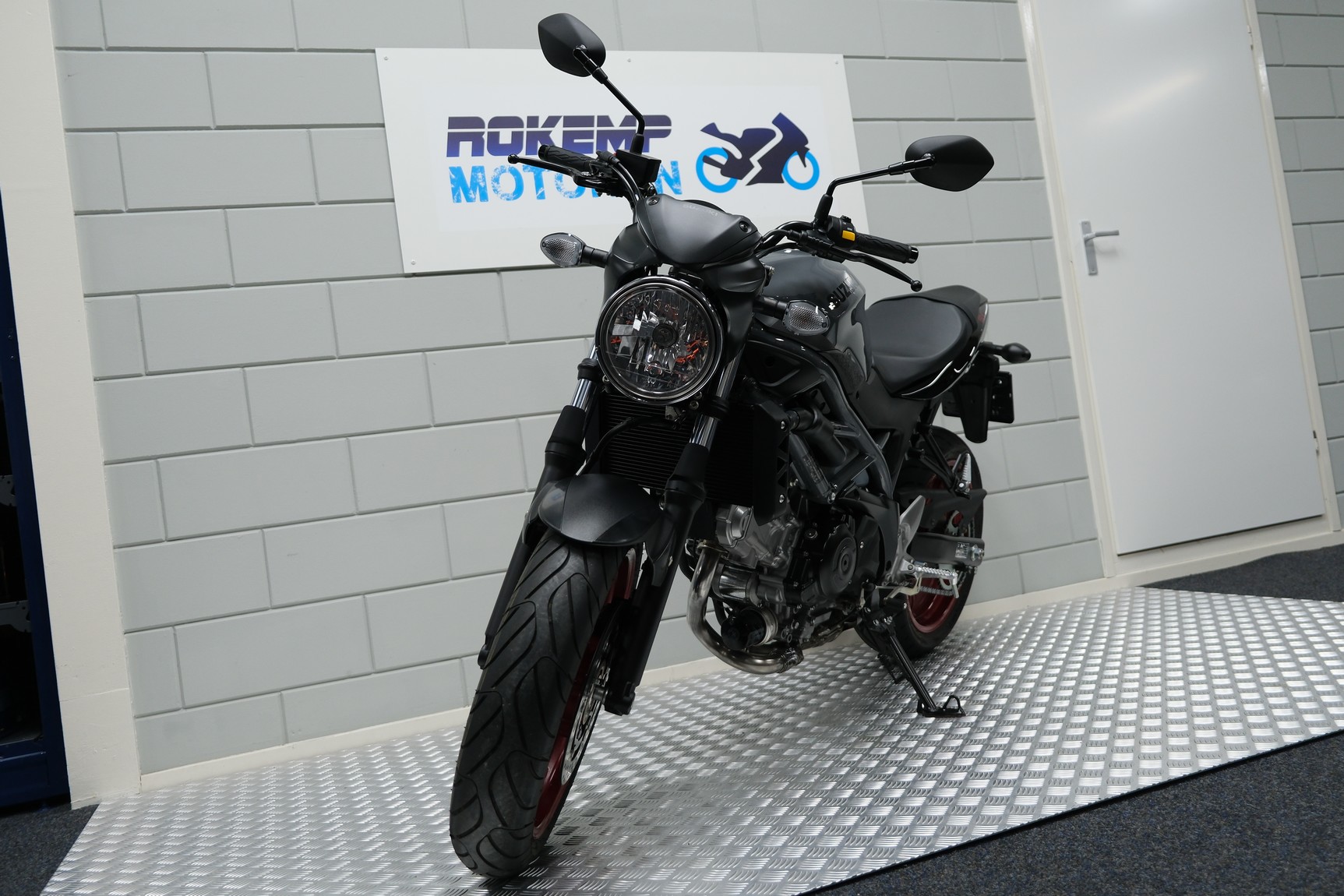 SUZUKI - SV 650 A