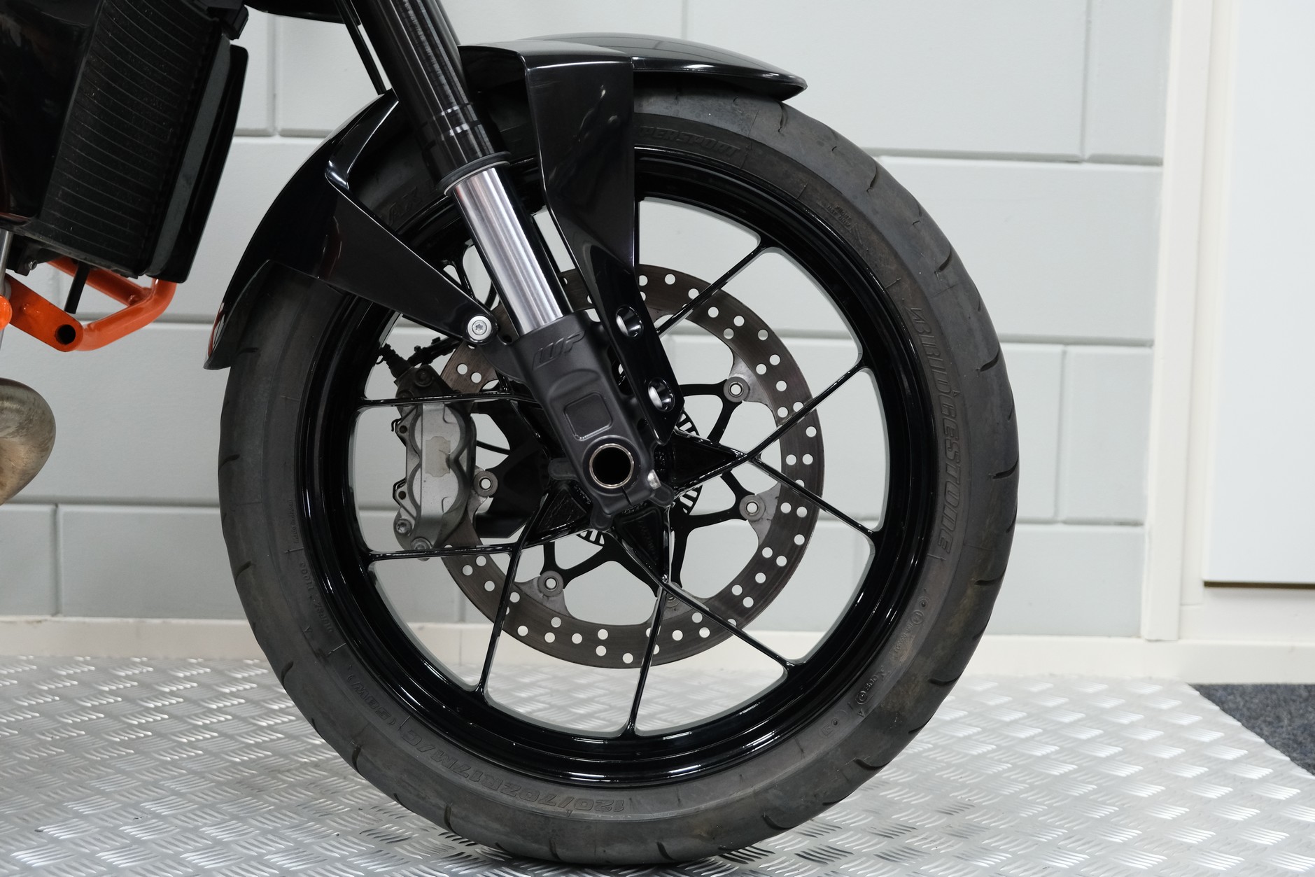 KTM - 690 DUKE ABS