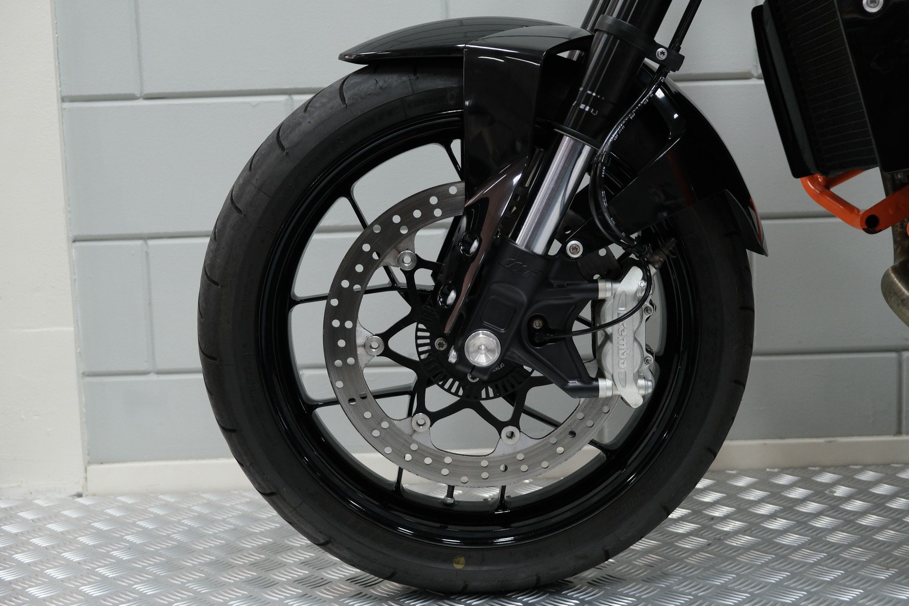 KTM - 690 DUKE ABS