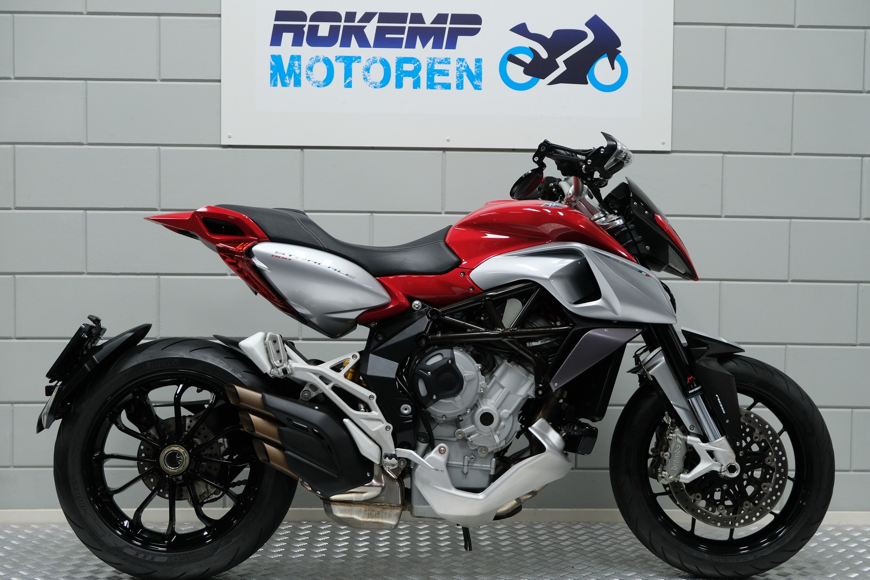 MV AGUSTA - STRADALE 800 ABS