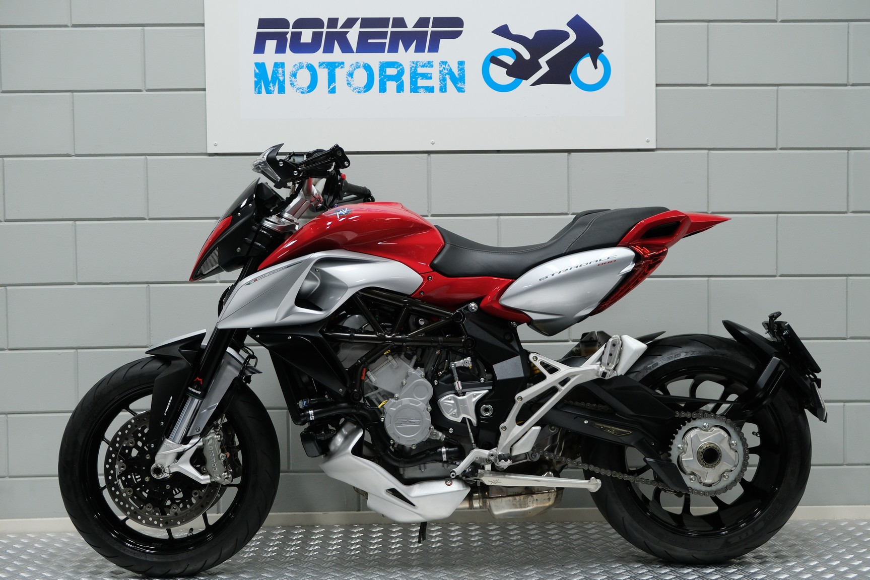 MV AGUSTA - STRADALE 800 ABS