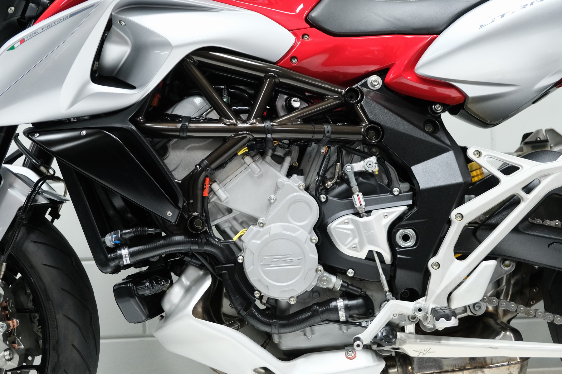 MV AGUSTA - STRADALE 800 ABS