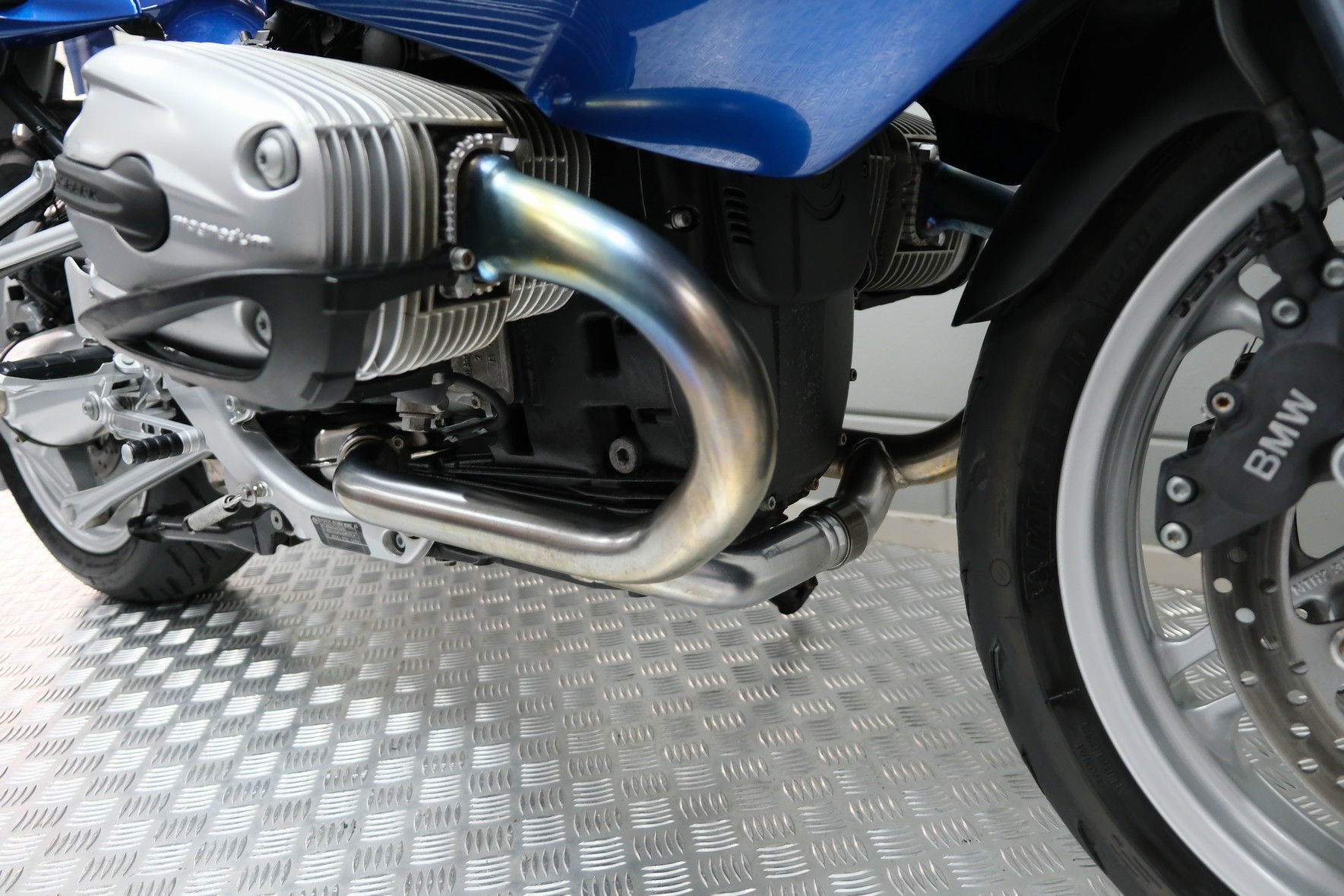 BMW - R1100 S