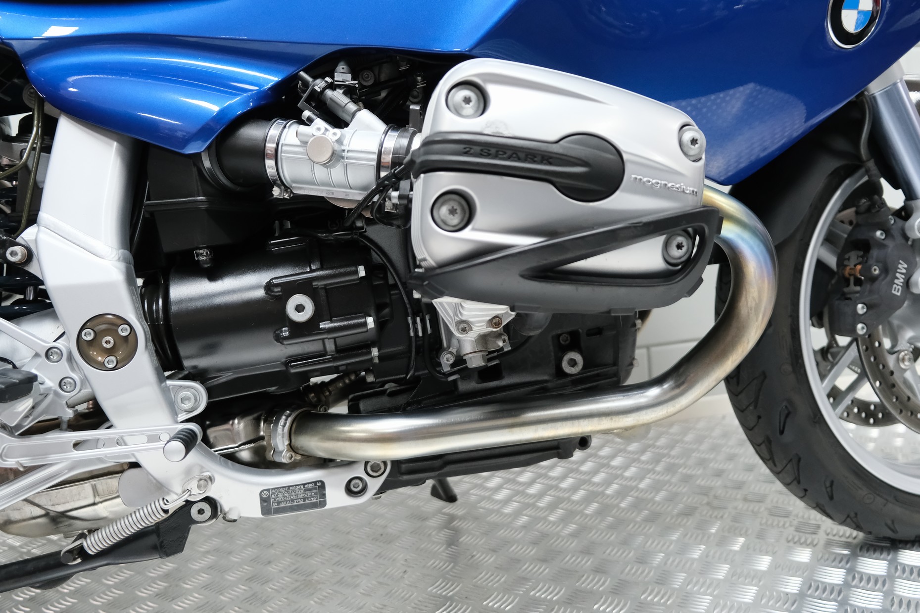 BMW - R1100 S