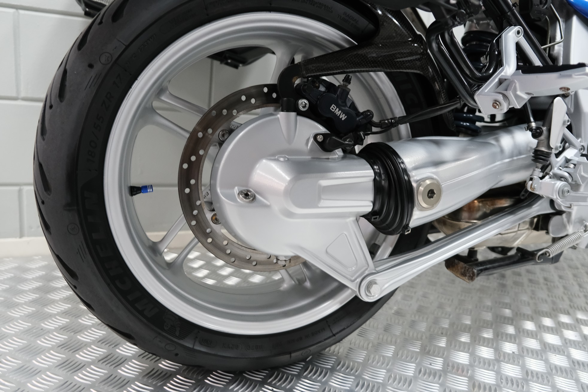 BMW - R1100 S