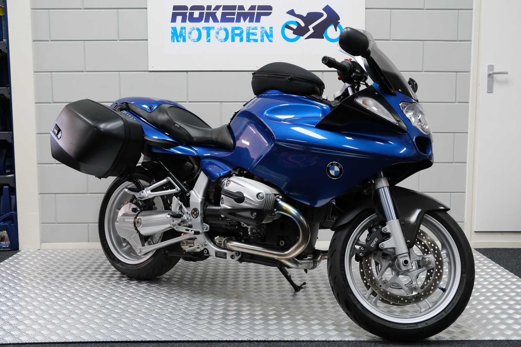 BMW - R1100 S