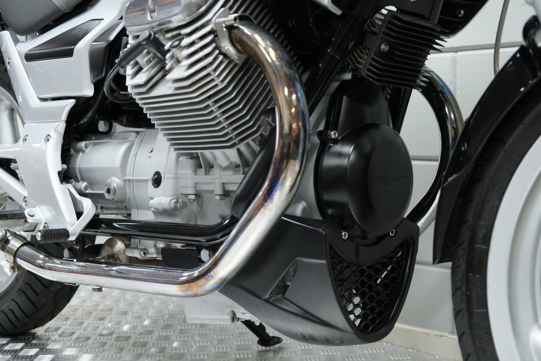MOTO GUZZI - BREVA 750 I.E. TOUR