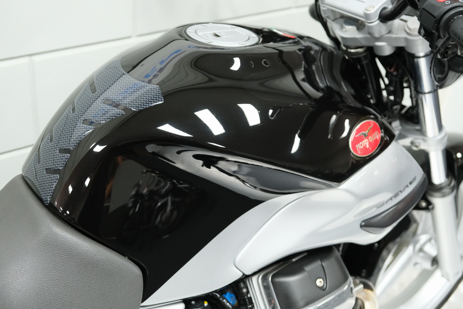 MOTO GUZZI - BREVA 750 I.E. TOUR