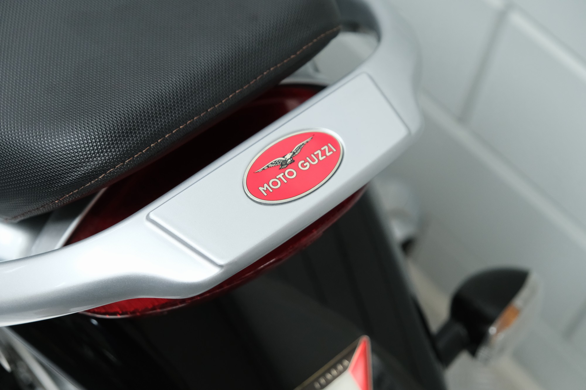 MOTO GUZZI - BREVA 750 I.E. TOUR