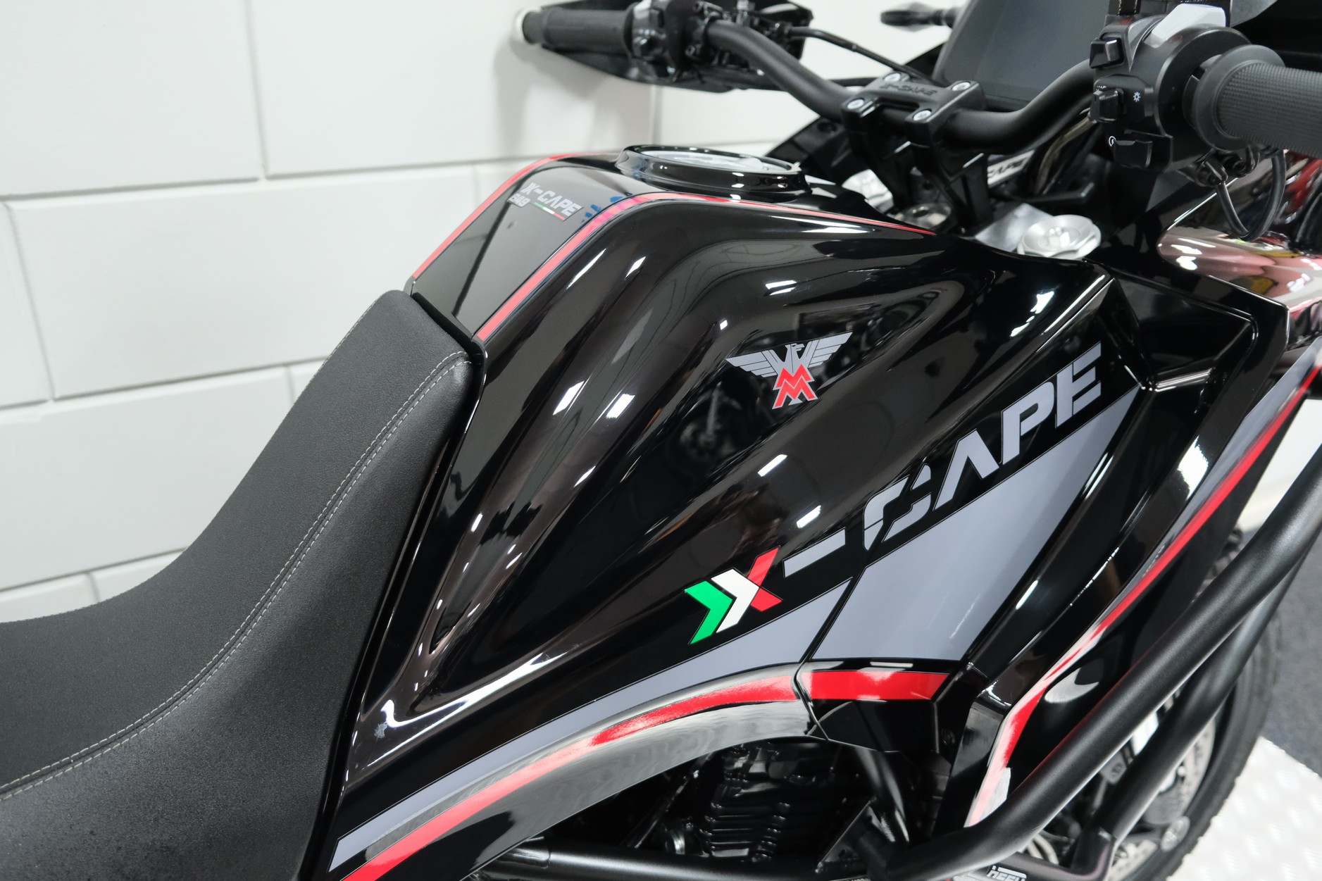 MOTO MORINI - X-CAPE 650 ALL-ROAD