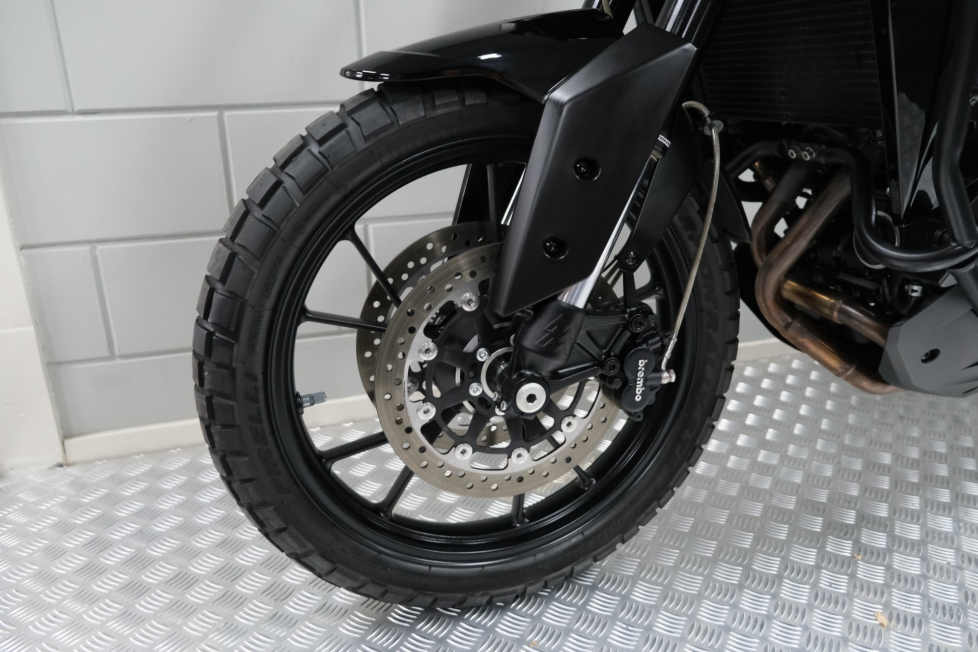 MOTO MORINI - X-CAPE 650 ALL-ROAD