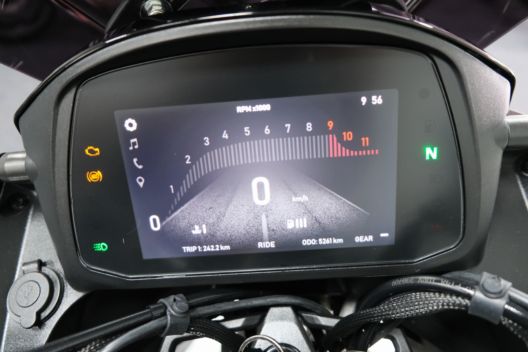 MOTO MORINI - X-CAPE 650 ALL-ROAD