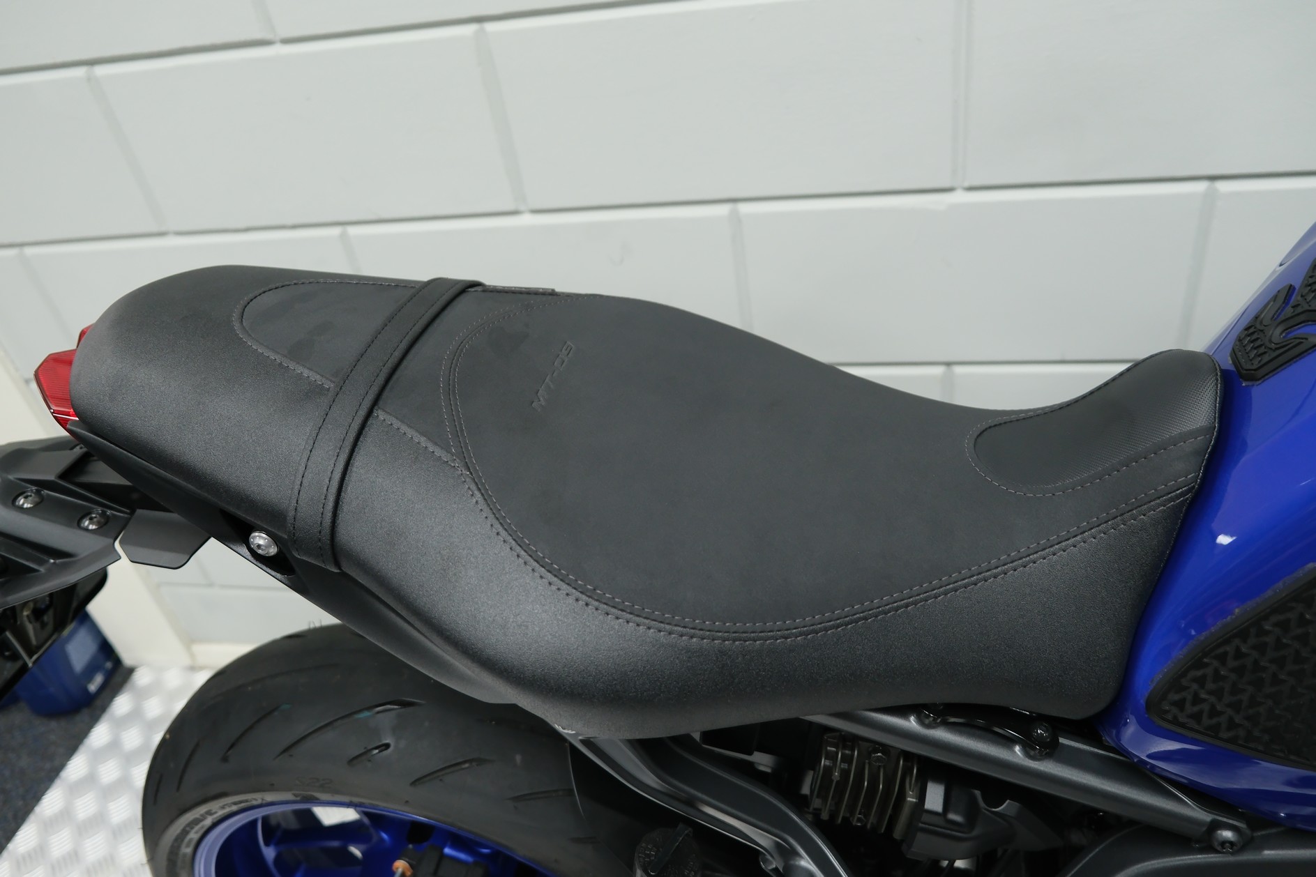 YAMAHA - MT-09 ABS