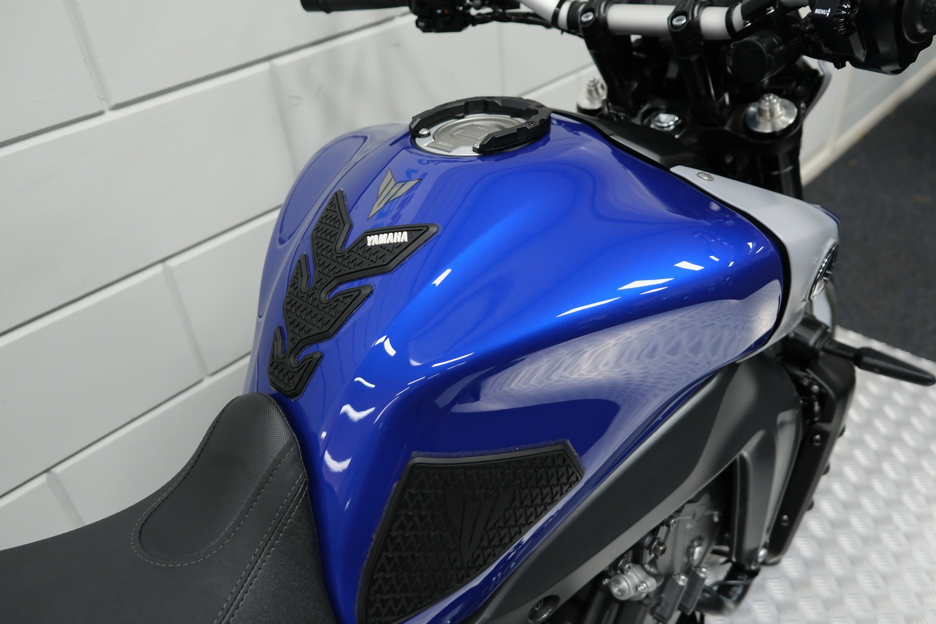 YAMAHA - MT-09 ABS