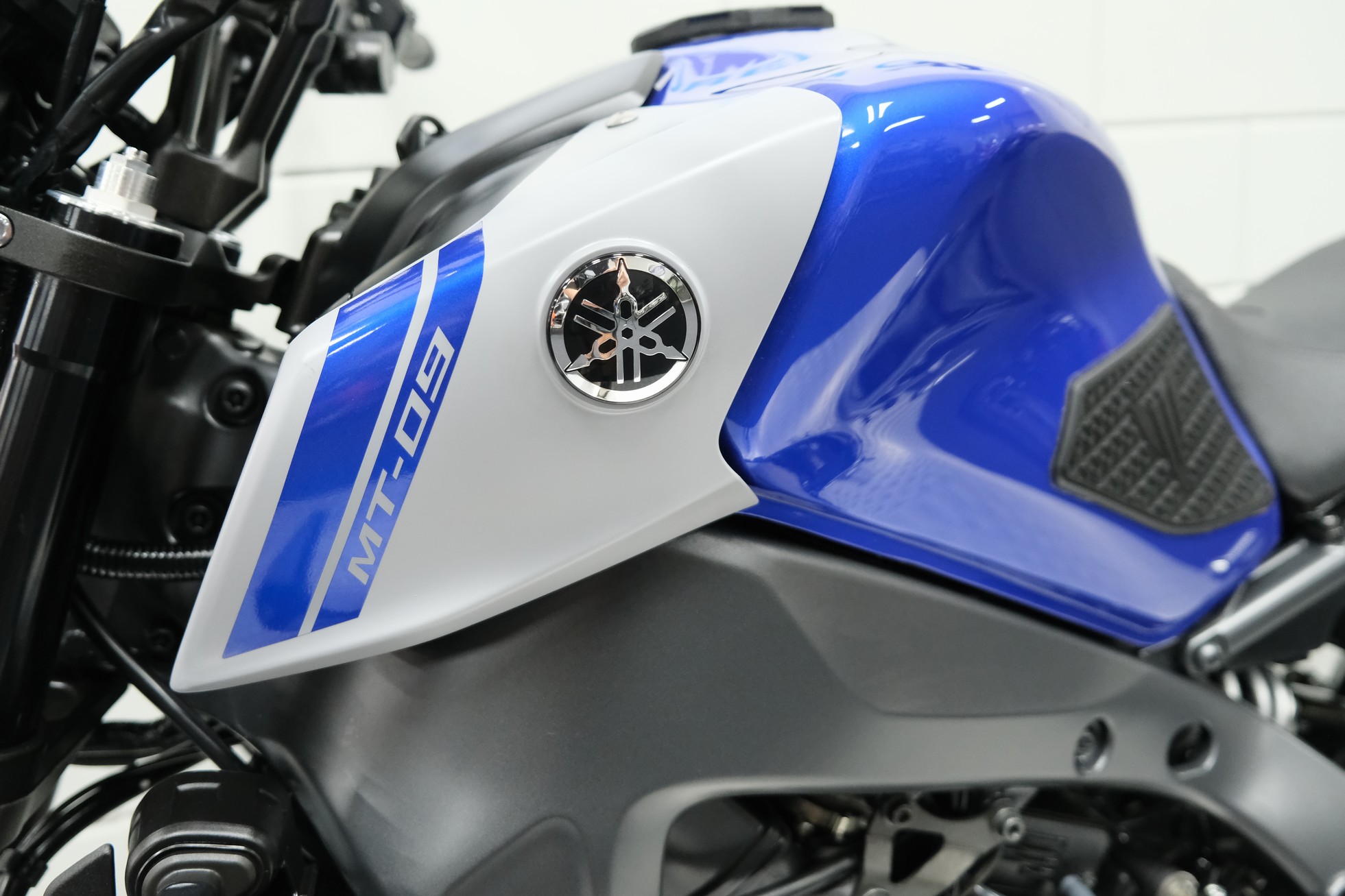 YAMAHA - MT-09 ABS