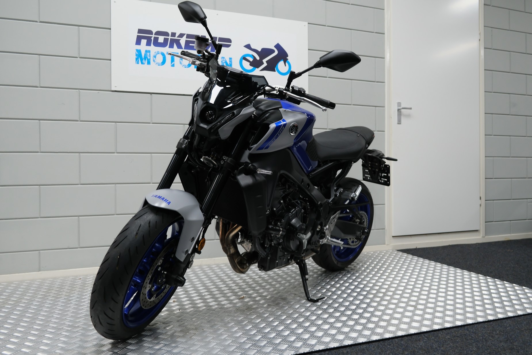 YAMAHA - MT-09 ABS