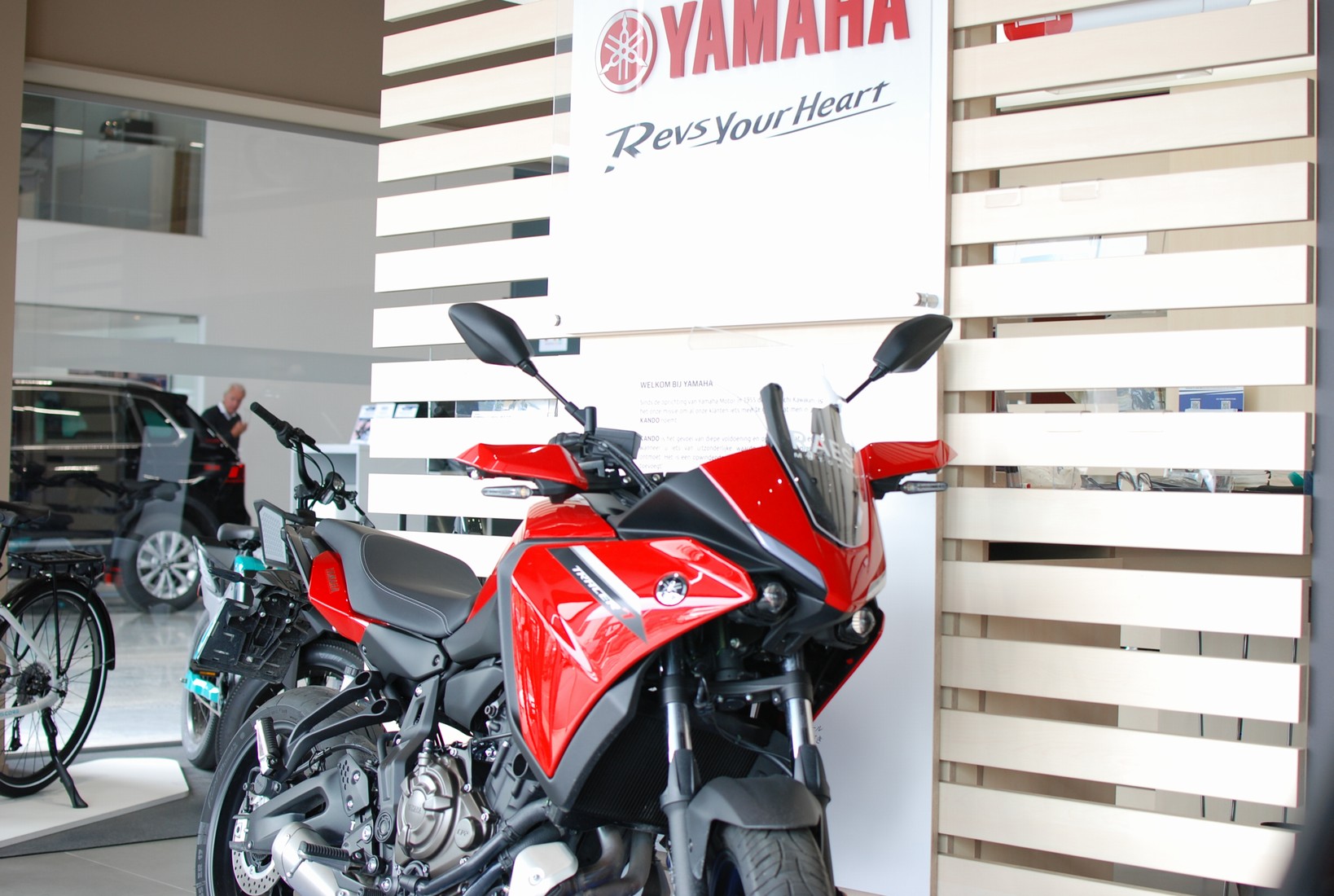 YAMAHA - TRACER 7