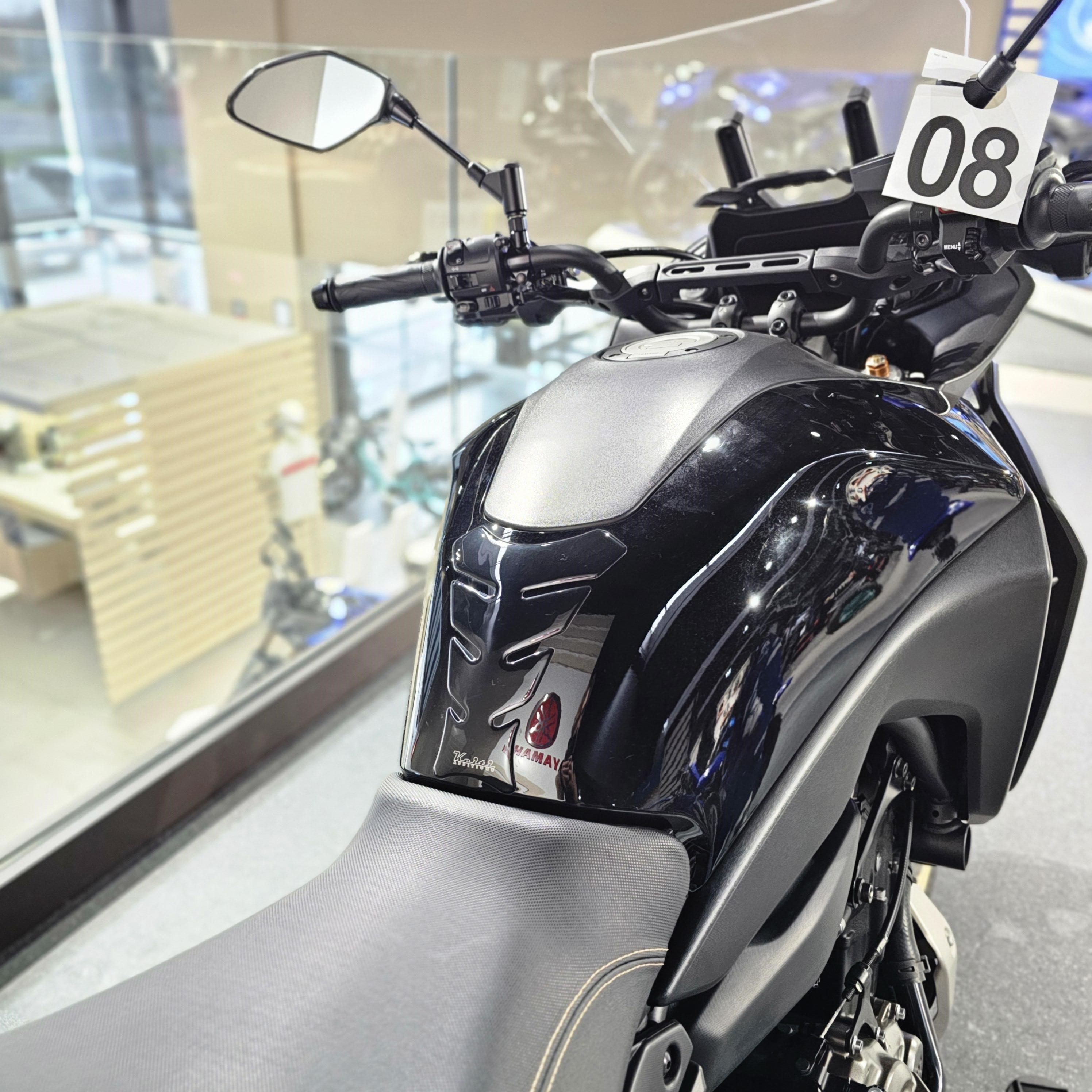 YAMAHA - TRACER 7