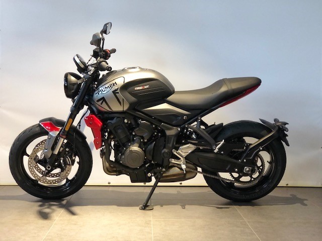 TRIUMPH - TRIDENT 660