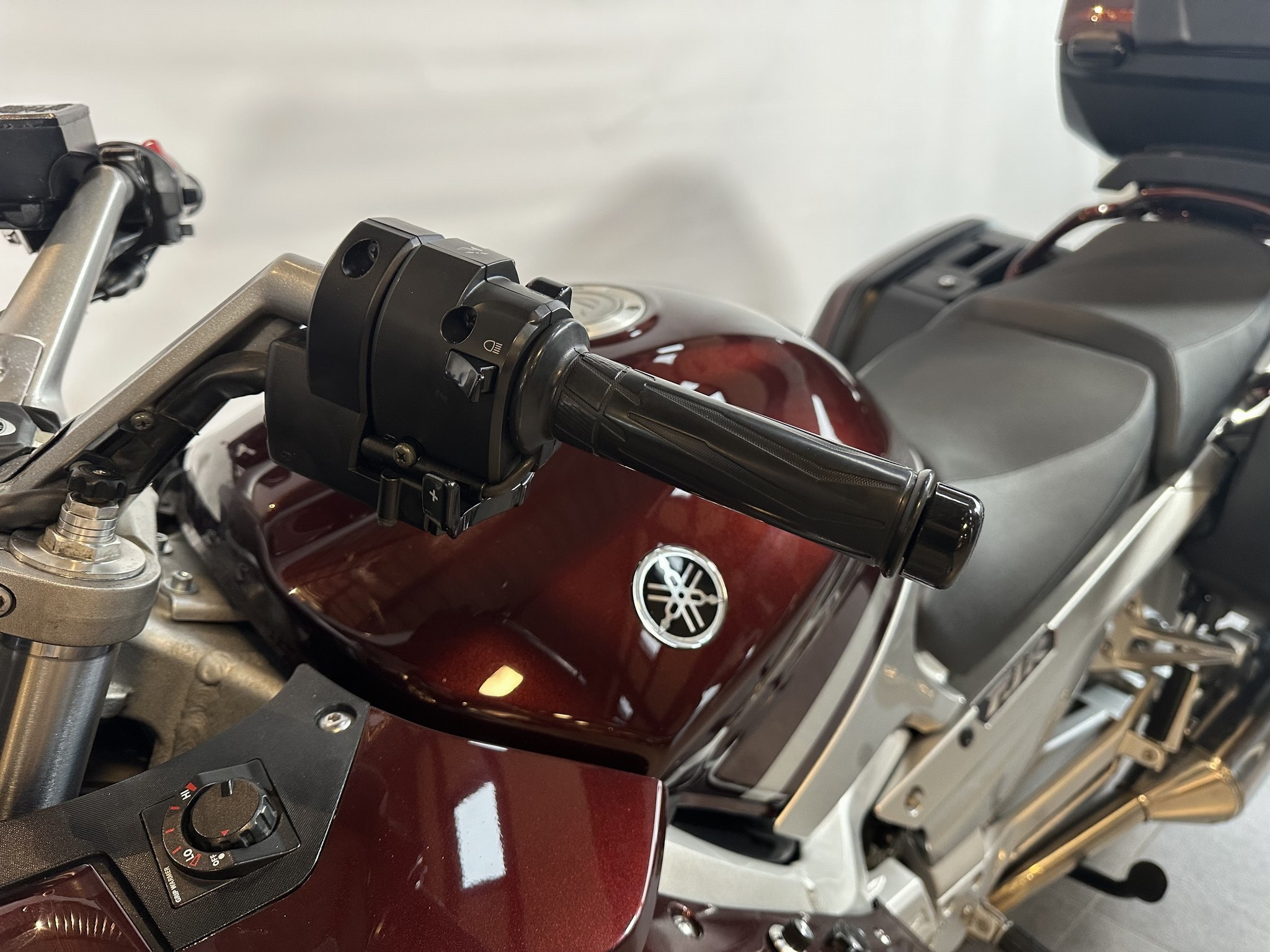 YAMAHA - FJR 1300