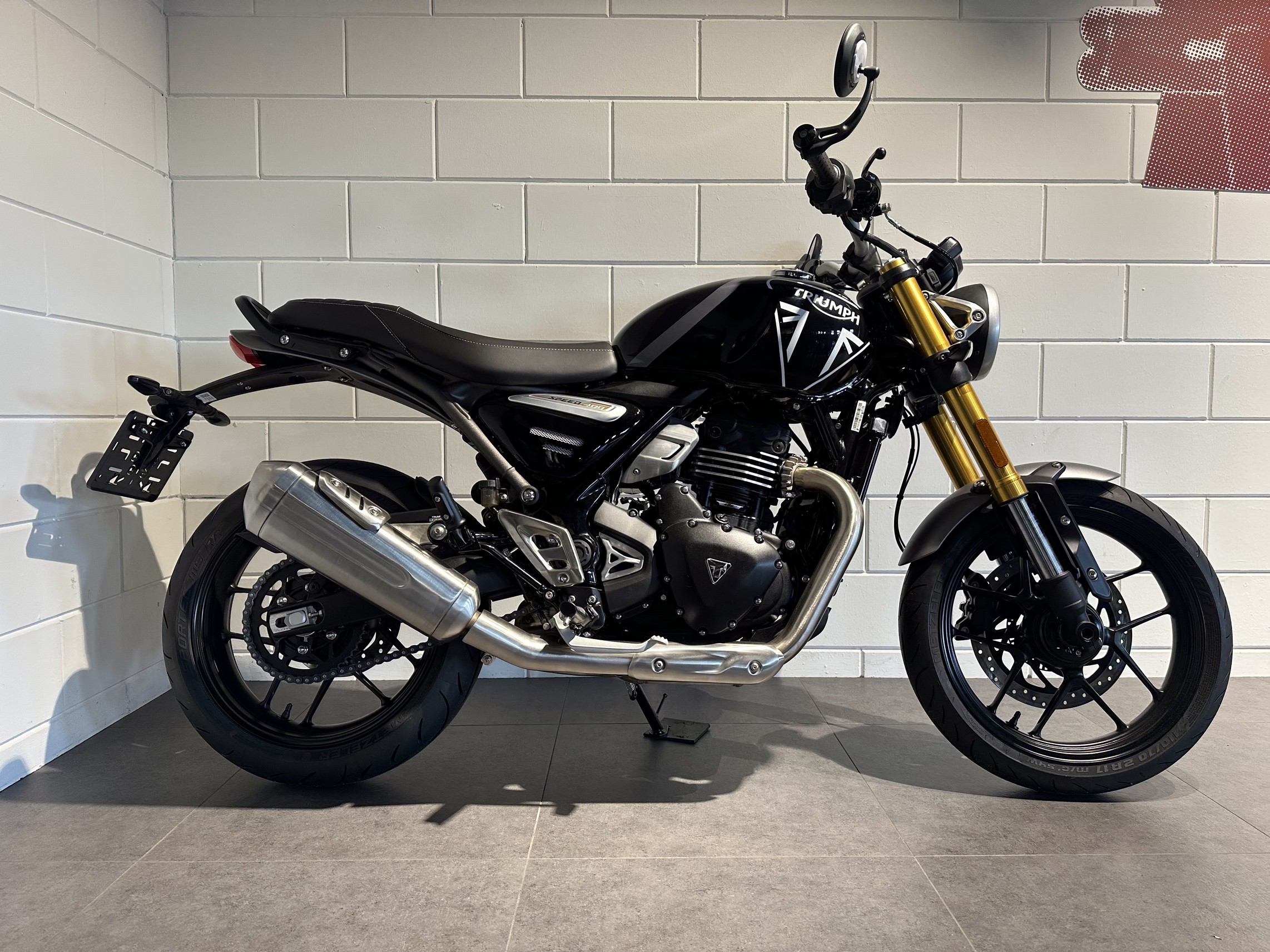 TRIUMPH - SPEED 400