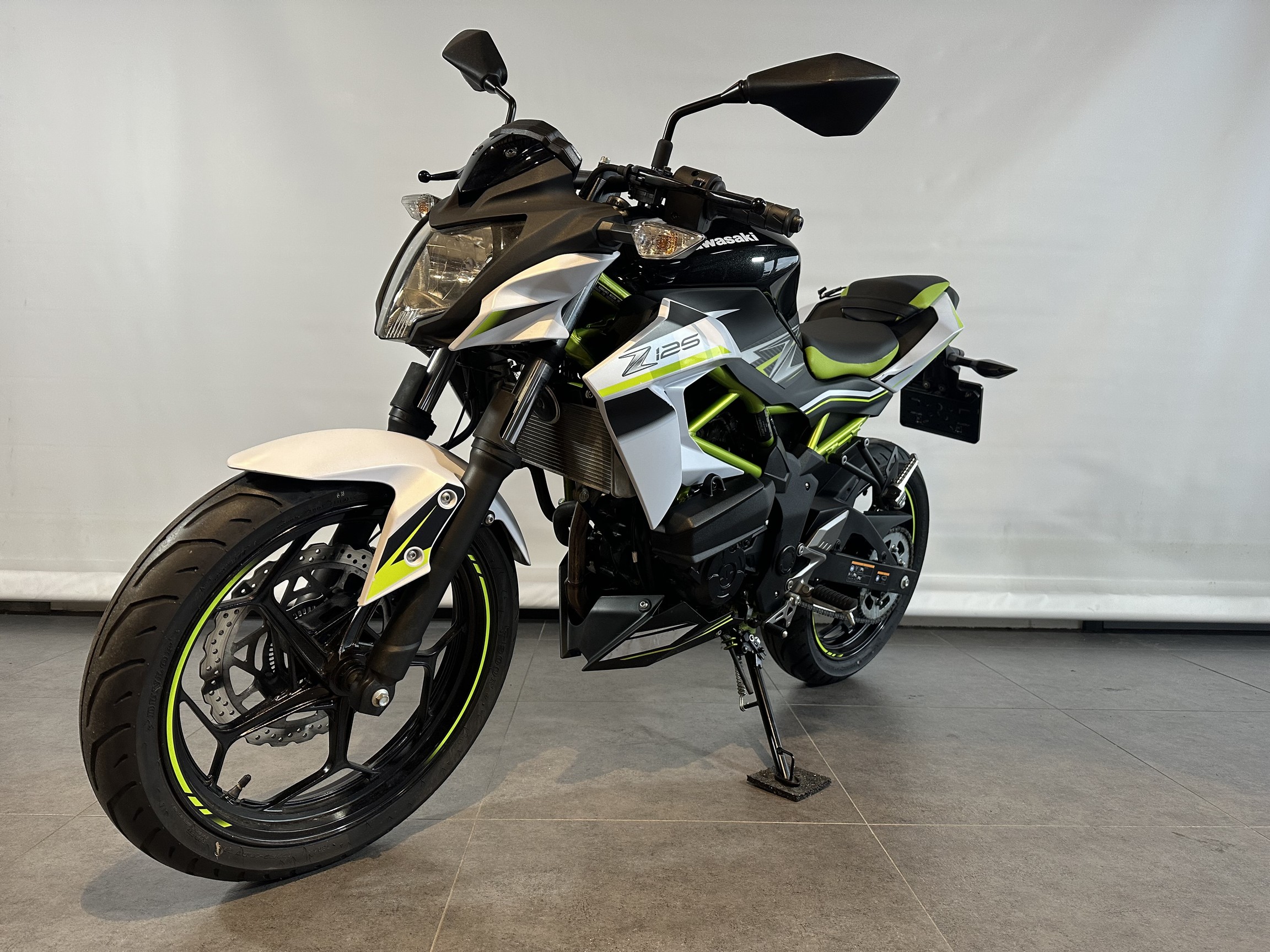 KAWASAKI - Z125